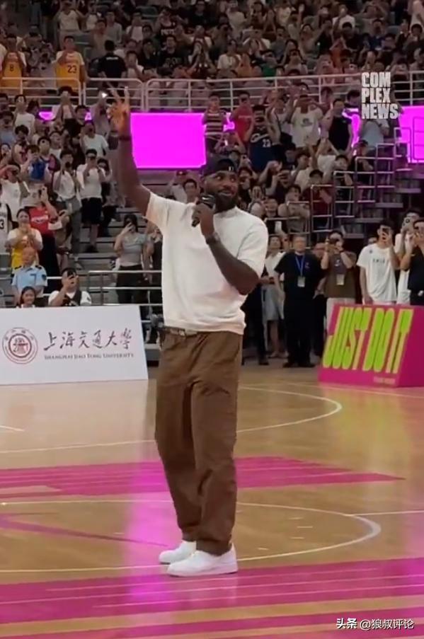 视频直播-人气之王！詹姆斯交大球馆中文“你好”开场 现场爆发巨大的欢呼声
