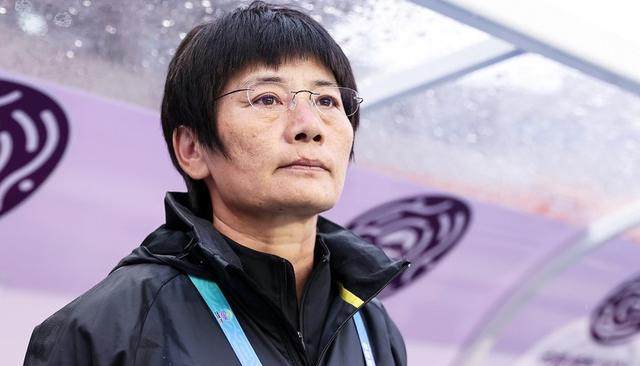 hth sports-铿锵玫瑰水庆霞意外挂帅女足 肇俊哲陈婉婷均无缘