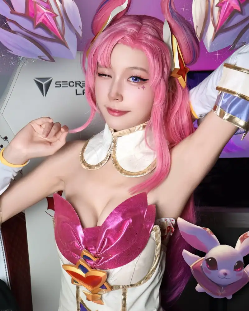 在线登录入口-卡莎cos：我观察了一下，你QWE都没进化吧